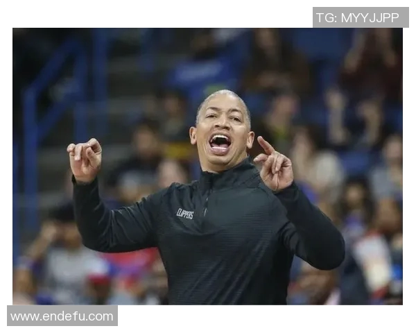 卢教练谈祖巴茨进攻困境：一拿球就遭包夹，如何破解？