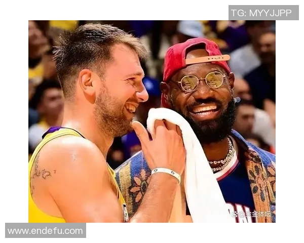 主动辟谣，字母哥言论引发热议，湖人还不死心！他和卢卡真不适配