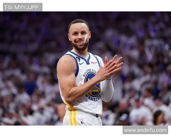 单赛季投进300个三分有多难？NBA至今仅5人达成，库里6次上榜碾压